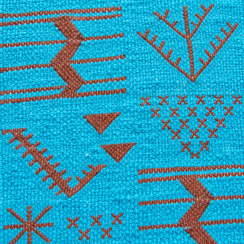 Tapis Berbère Turquoise Azilal – Motifs Tribaux Marocains Faits Main